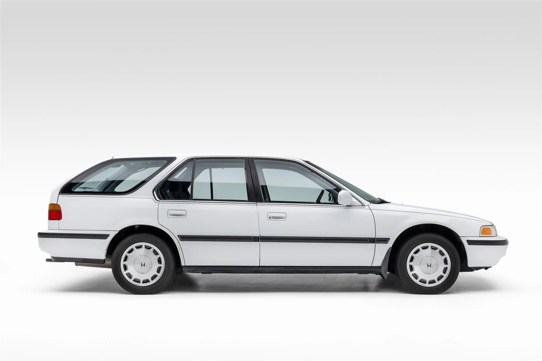 1992 Honda Accord 4th Gen - Image 15 of 31