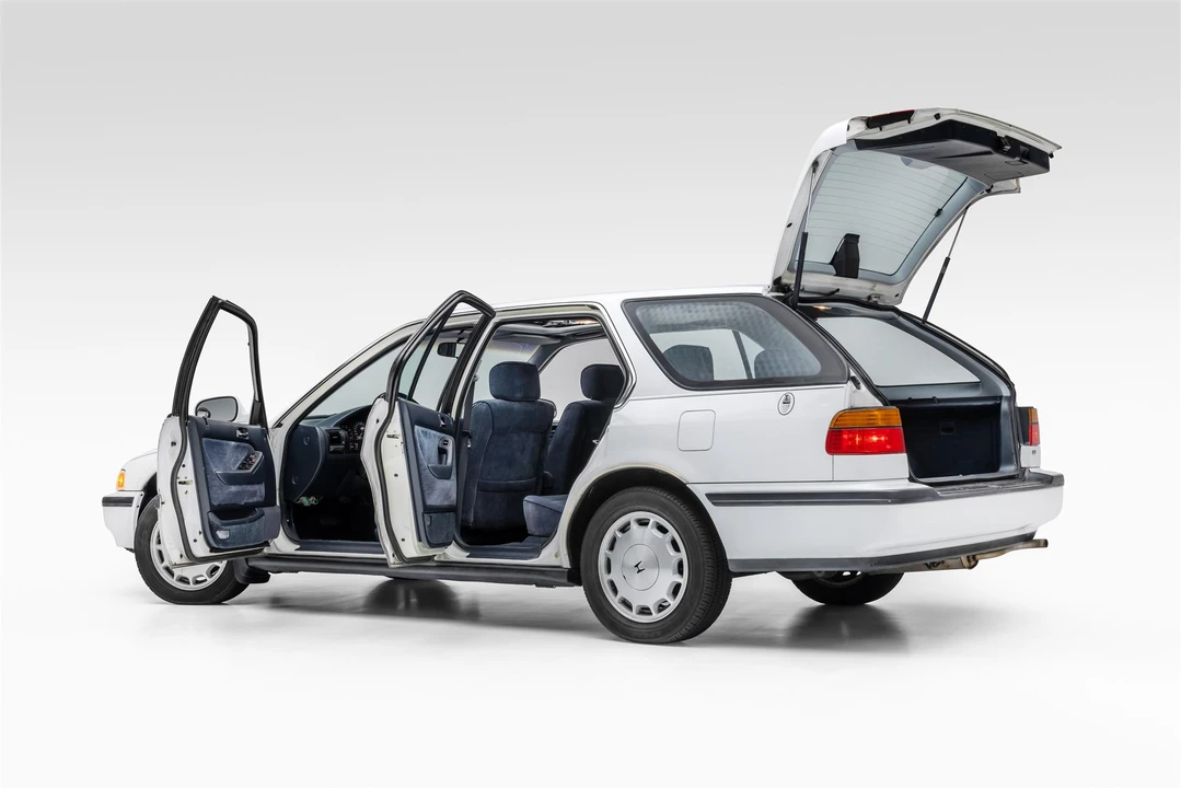 1992 Honda Accord 4th Gen - Image 18 of 31
