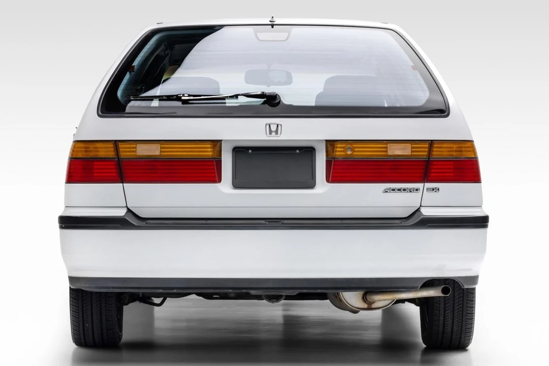 1992 Honda Accord 4th Gen - Image 5 of 31