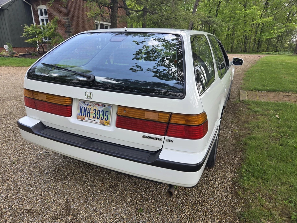 1992 Honda Accord 4th Gen - Image 17 of 31