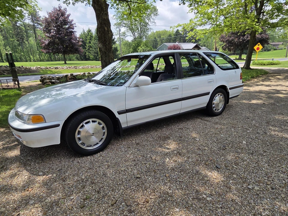 1992 Honda Accord 4th Gen - Image 2 of 31