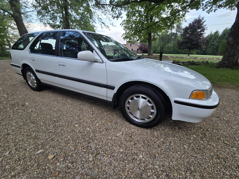 1992 Honda Accord 4th Gen - Image 13 of 31