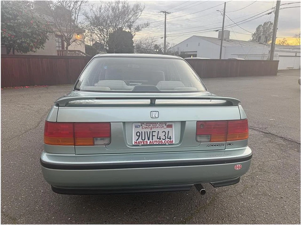 1992 Honda Accord 4th Gen - Image 5 of 13