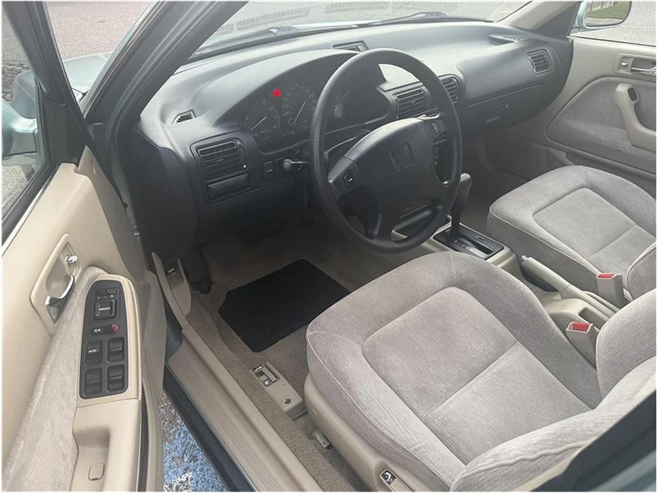 1992 Honda Accord 4th Gen - Image 10 of 13