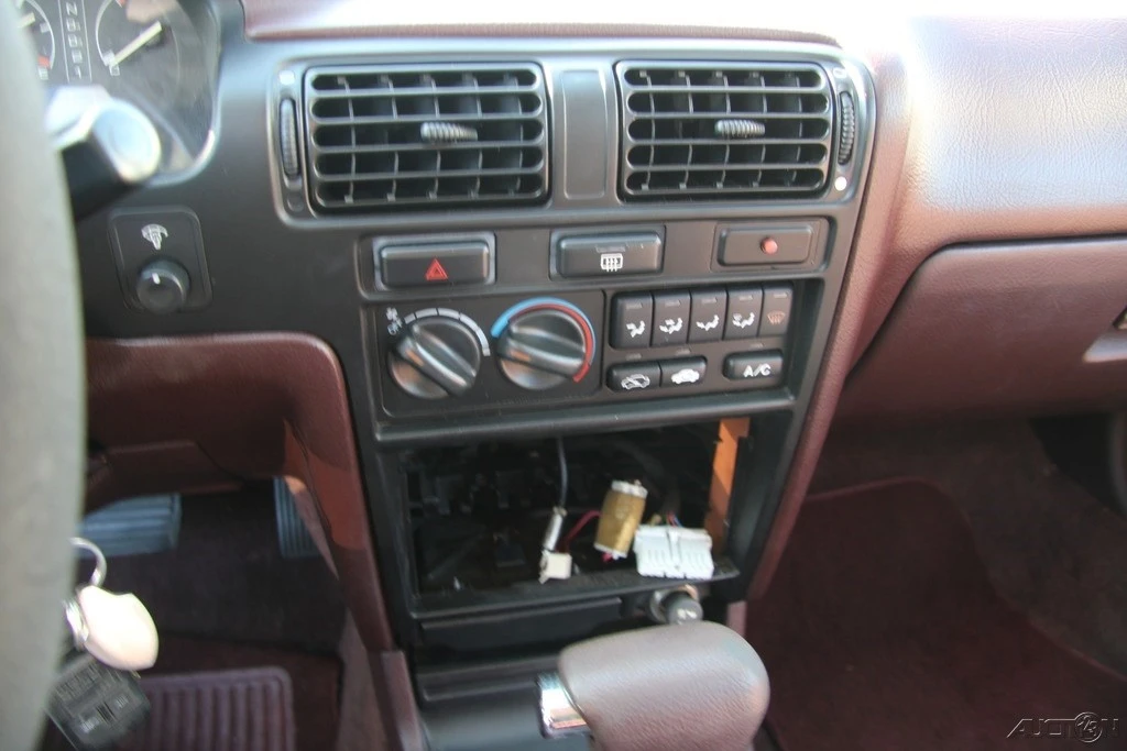 1992 Honda Accord 4th Gen - Image 15 of 21