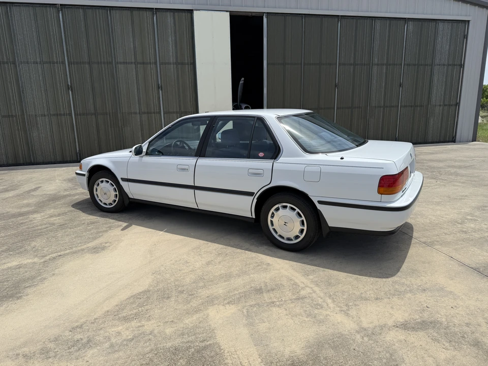 1992 Honda Accord 4th Gen - Image 12 of 31