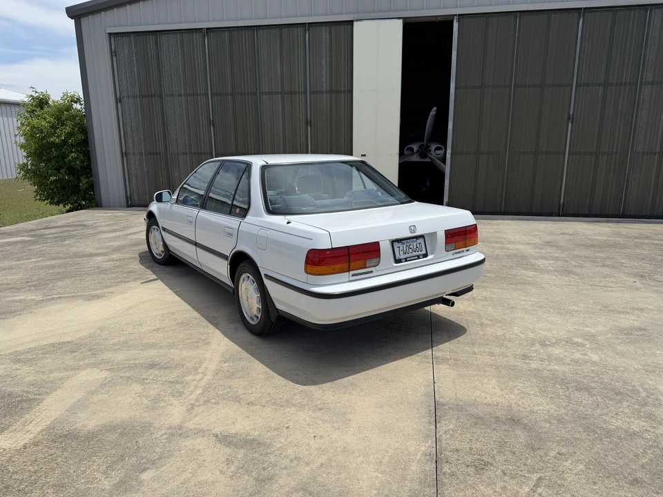 1992 Honda Accord 4th Gen - Image 11 of 31