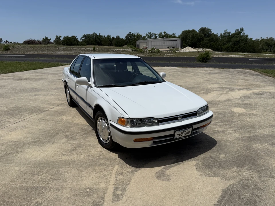 1992 Honda Accord 4th Gen - Image 5 of 31