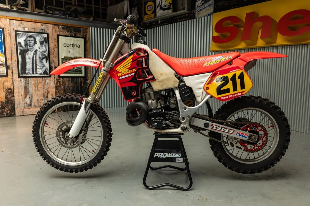 1992 Honda CR - Image 10 of 30