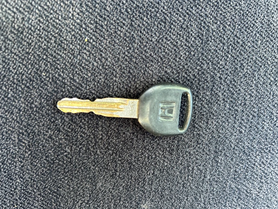 1992 Honda Prelude 4th Gen - Image 15 of 22