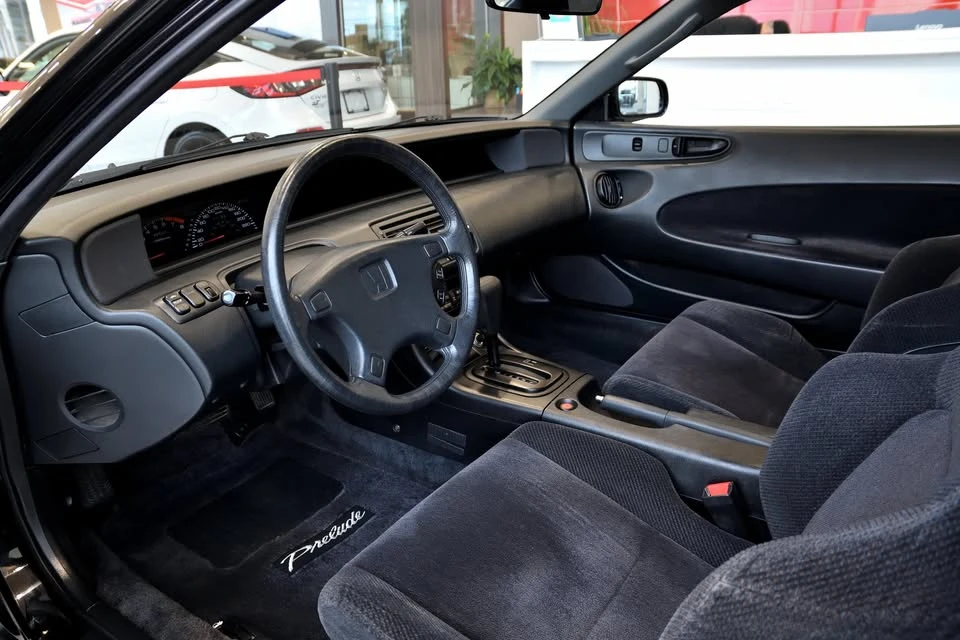 1992 Honda Prelude 4th Gen - Image 11 of 17