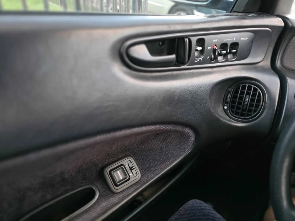 1992 Honda Prelude 4th Gen - Image 14 of 18