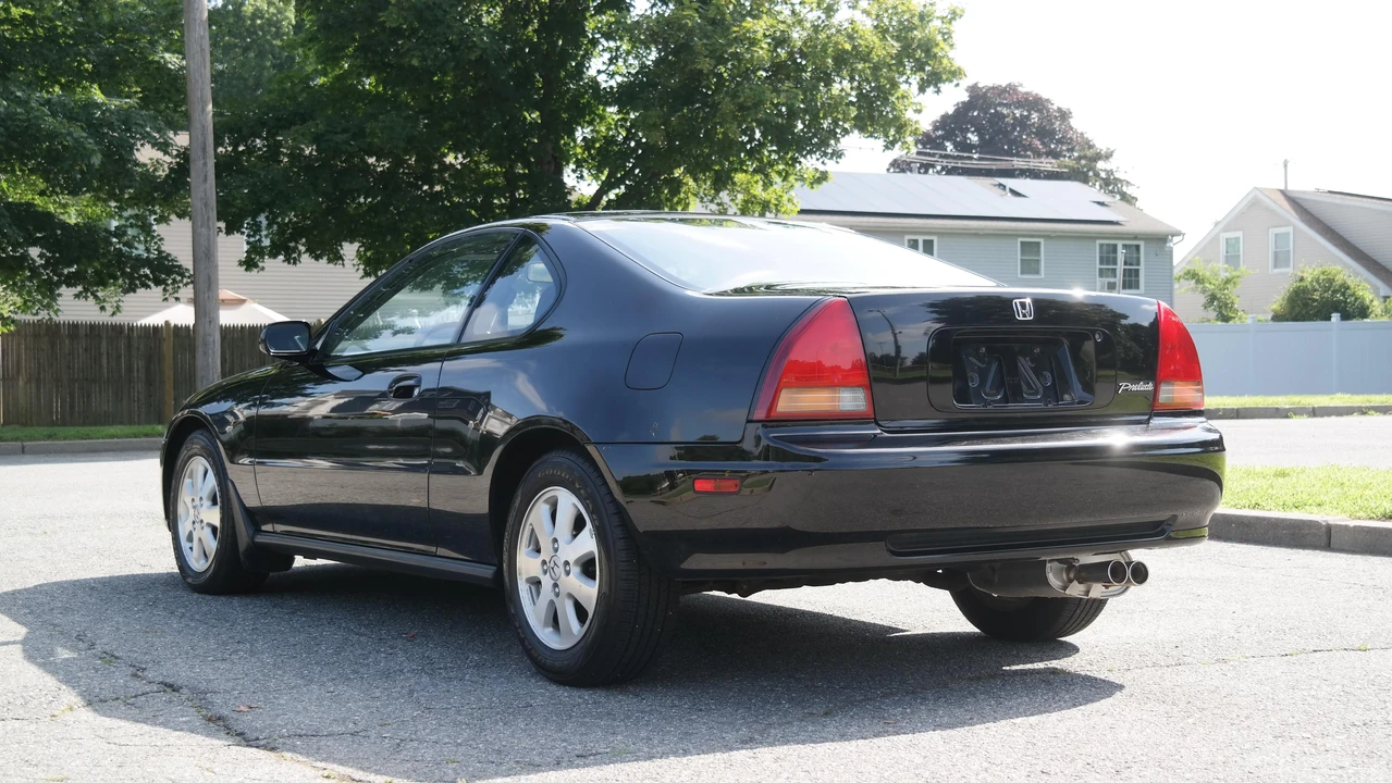 1992 Honda Prelude 4th Gen - Image 11 of 31