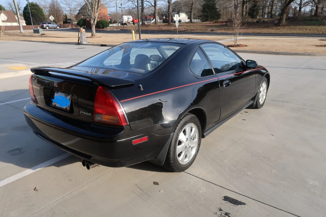 1992 Honda Prelude 4th Gen - Image 12 of 31