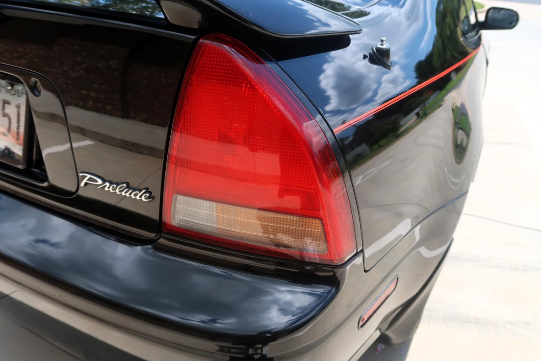 1992 Honda Prelude 4th Gen - Image 21 of 31
