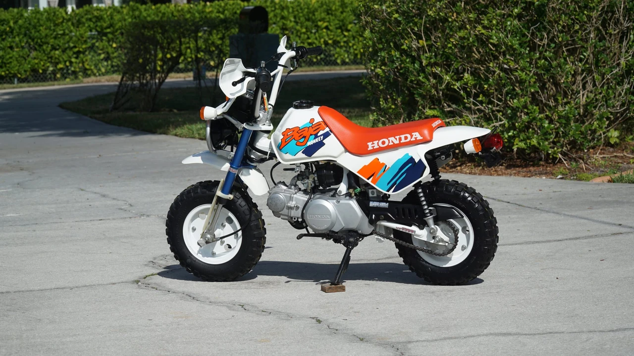 1992 Honda Motorcycles - Image 25 of 31