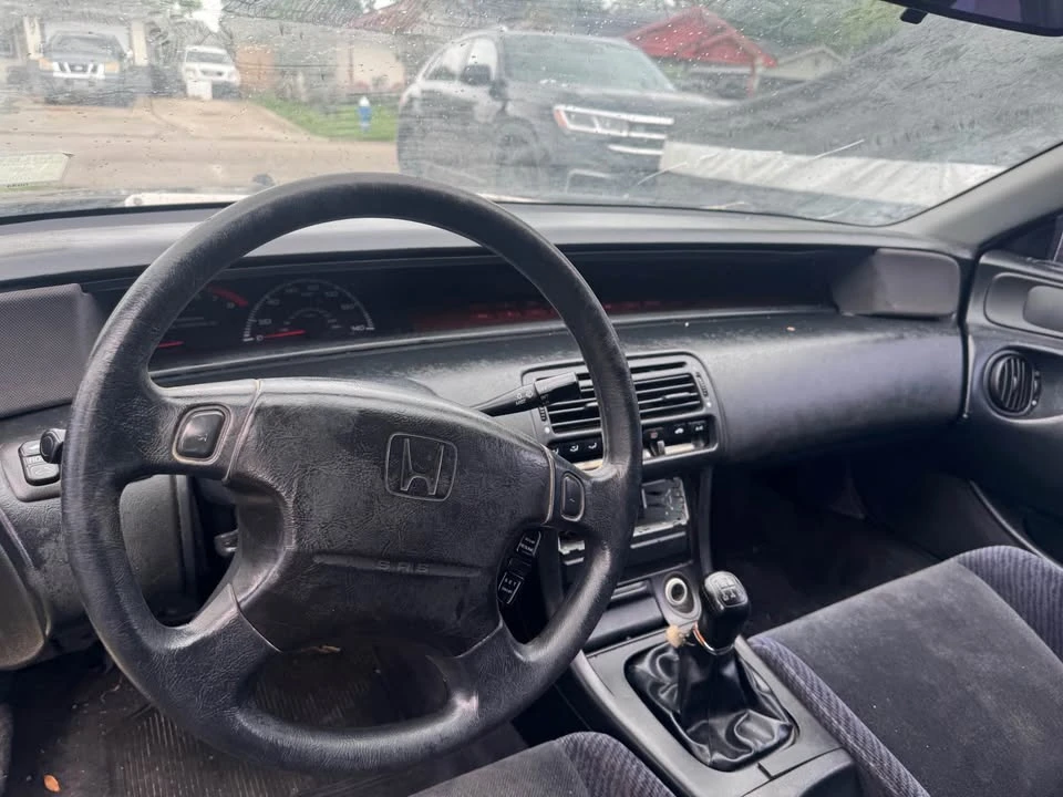 1992 Honda Prelude 4th Gen - Image 11 of 20