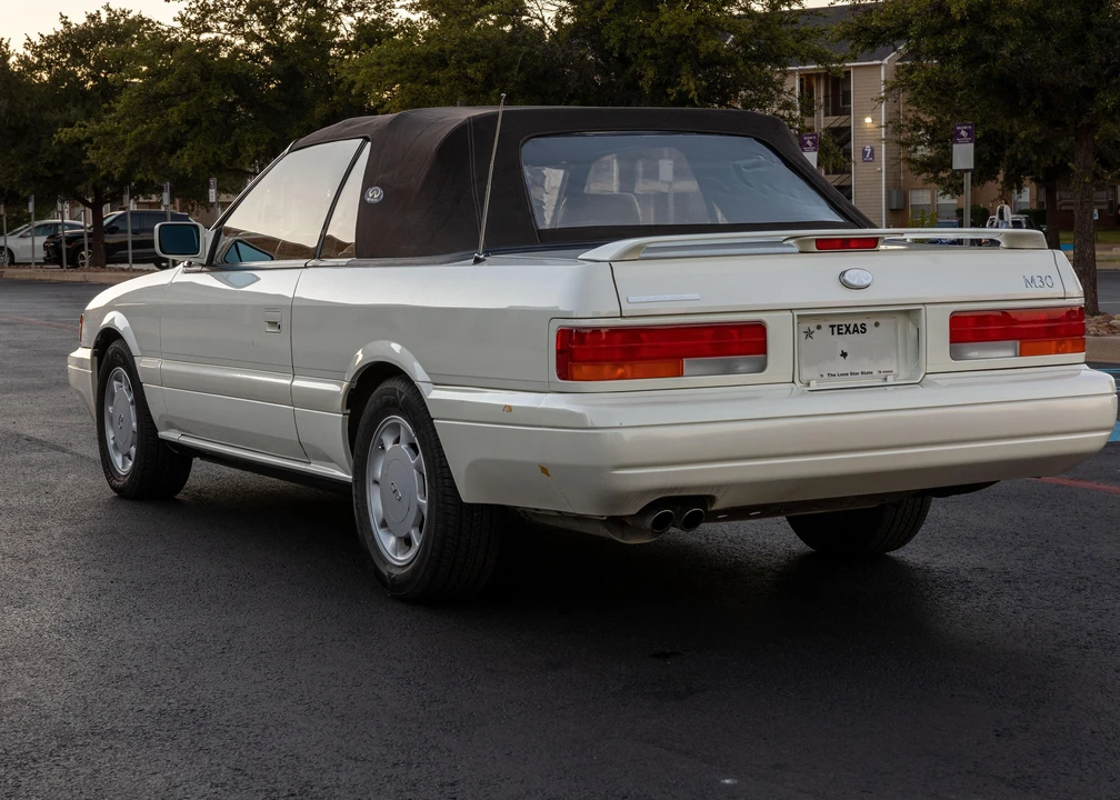 1992 Infiniti M30 1st Gen - Image 13 of 31