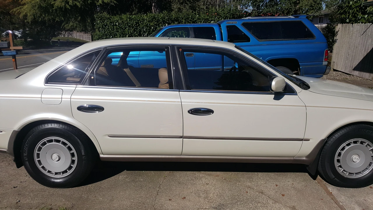 1992 Infiniti Q45 1st Gen - Image 18 of 31