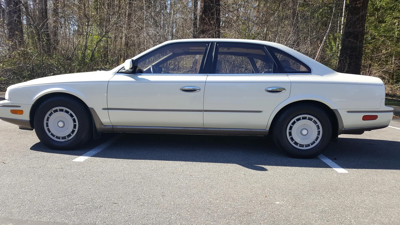 1992 Infiniti Q45 1st Gen - Image 9 of 31