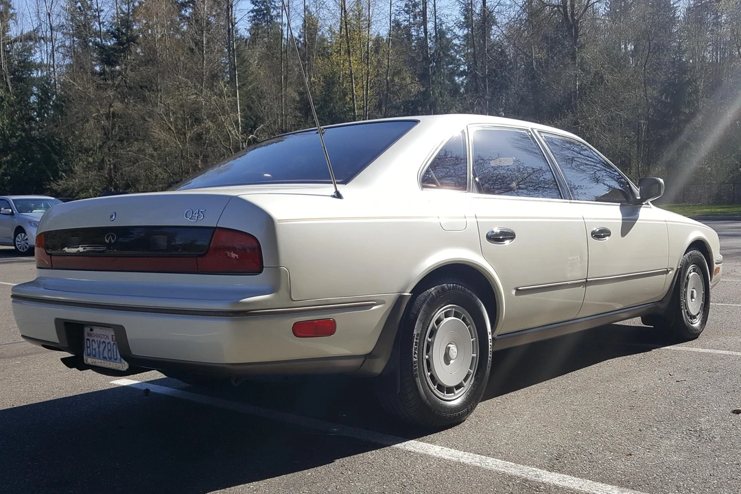 1992 Infiniti Q45 1st Gen - Image 4 of 31