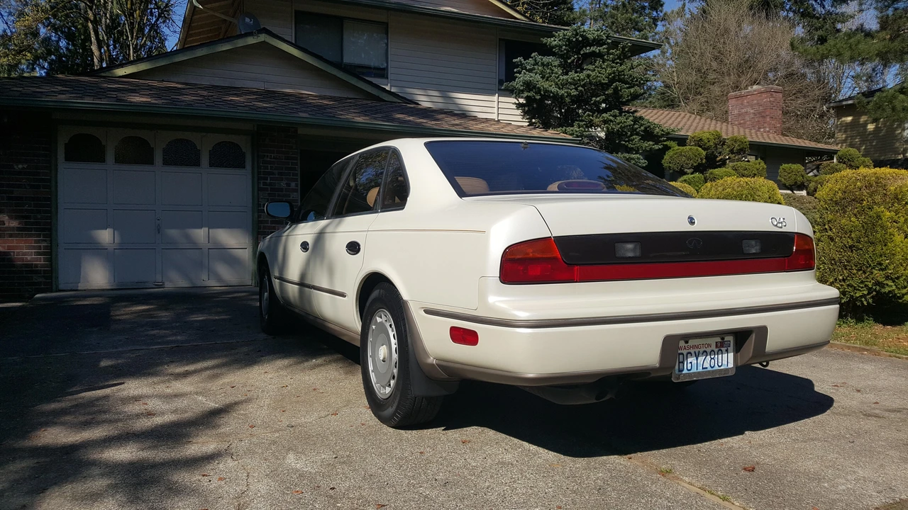 1992 Infiniti Q45 1st Gen - Image 11 of 31