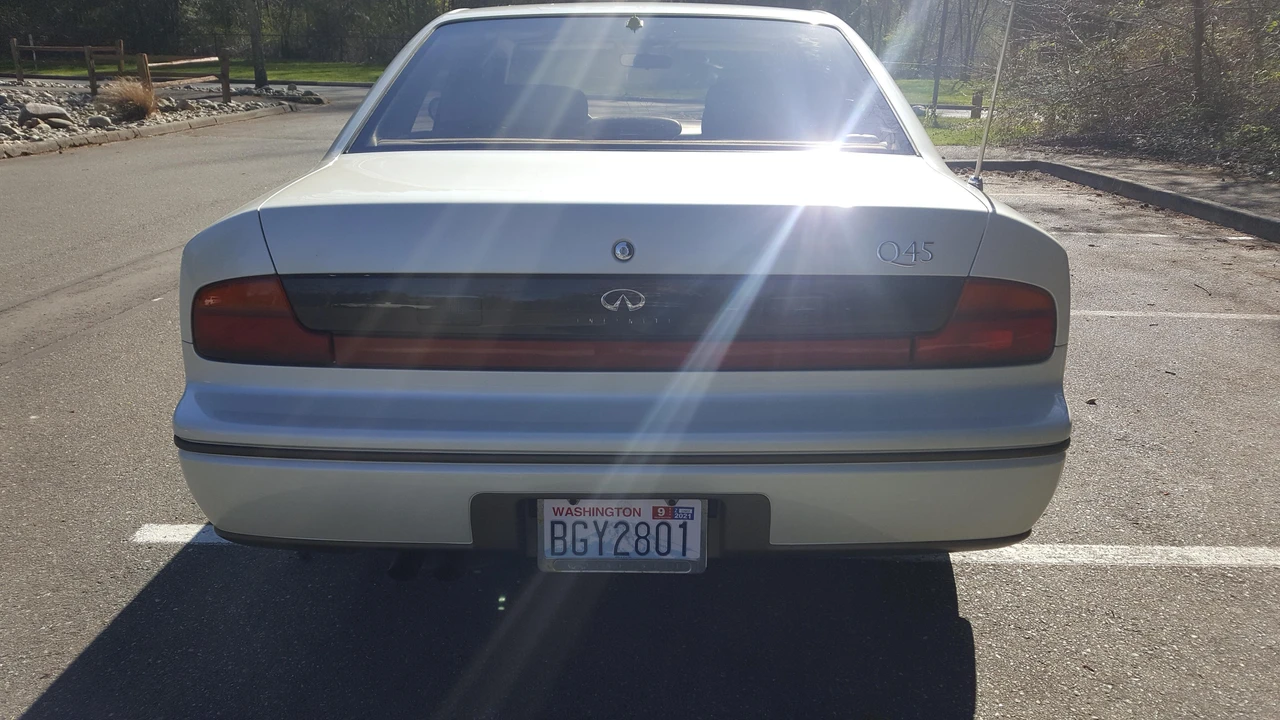1992 Infiniti Q45 1st Gen - Image 12 of 31