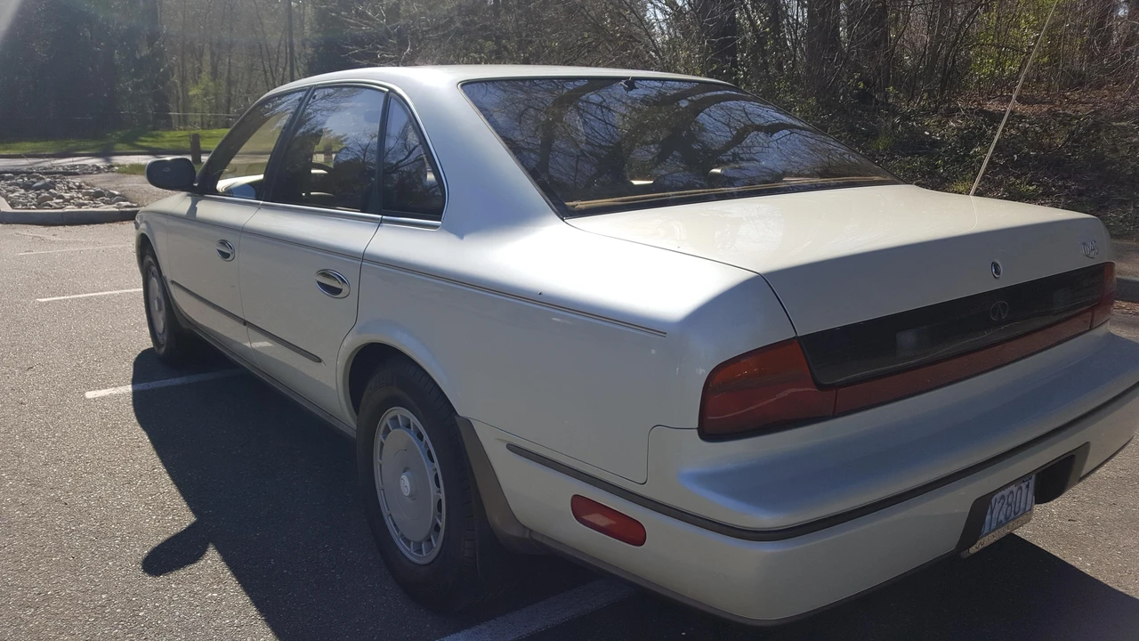 1992 Infiniti Q45 1st Gen - Image 10 of 31