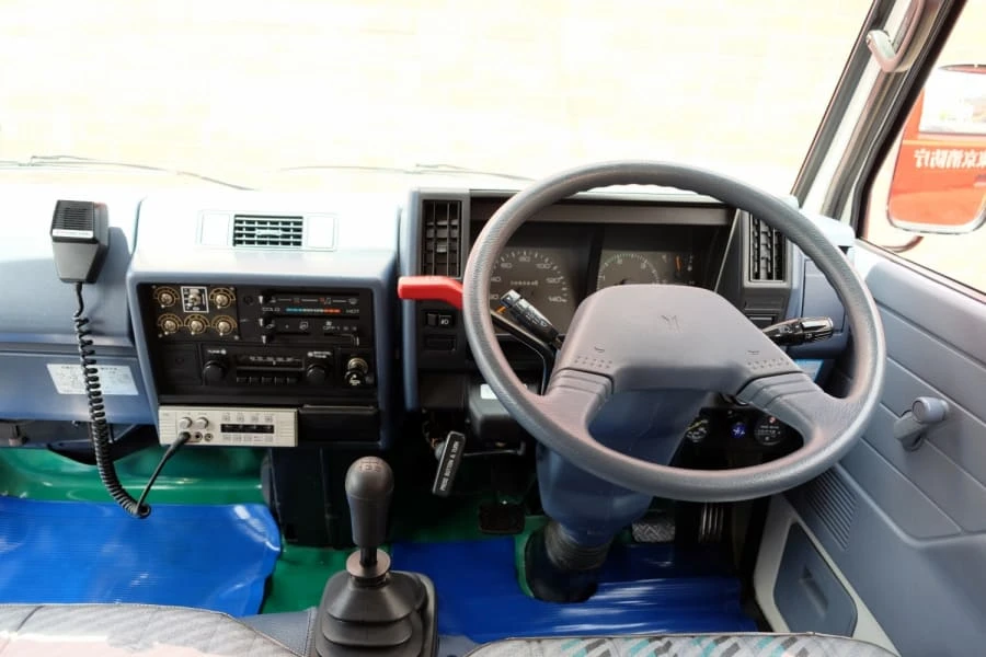 1992 Isuzu Elf - Image 4 of 12