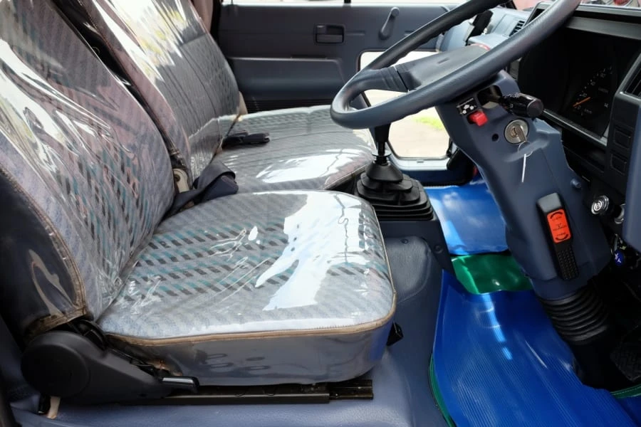 1992 Isuzu Elf - Image 5 of 12