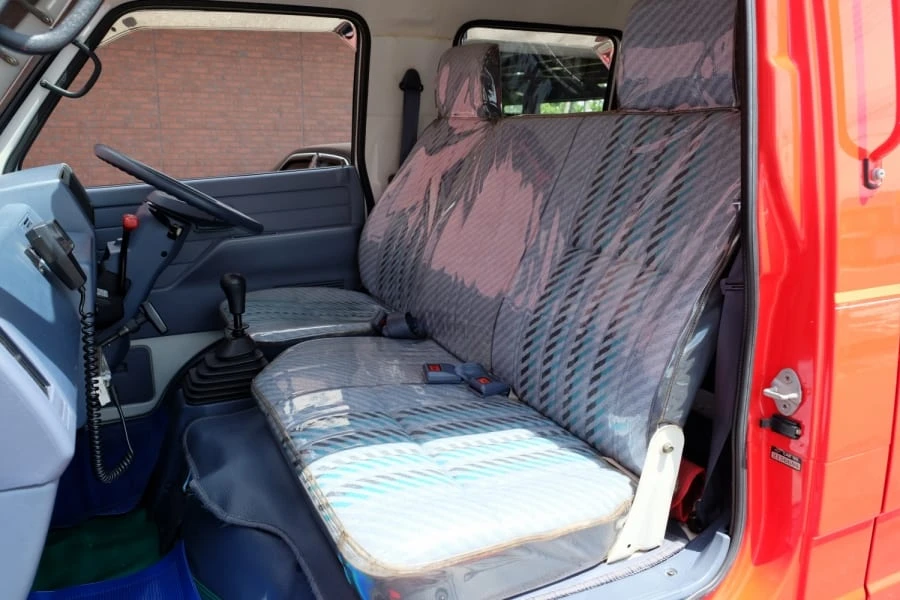 1992 Isuzu Elf - Image 6 of 12