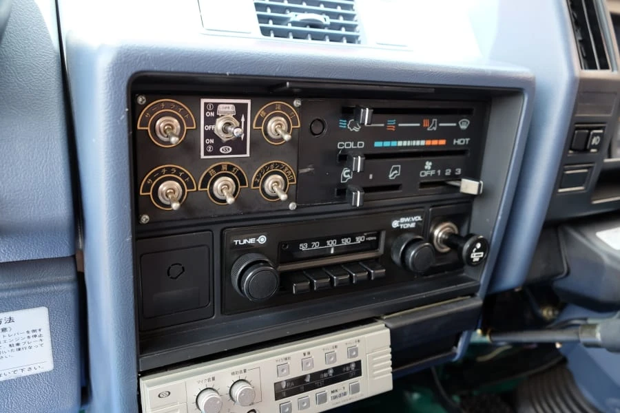 1992 Isuzu Elf - Image 7 of 13