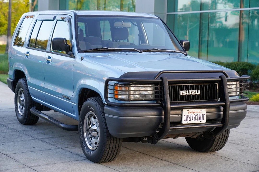 1992 Isuzu Trooper - Image 4 of 31