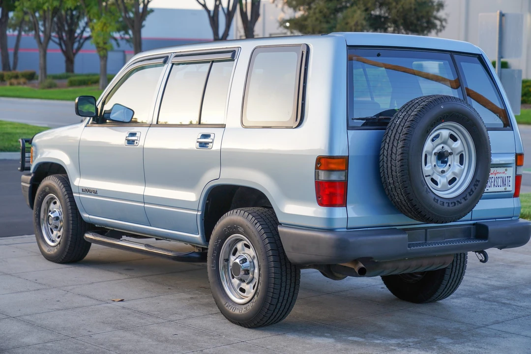 1992 Isuzu Trooper - Image 16 of 31