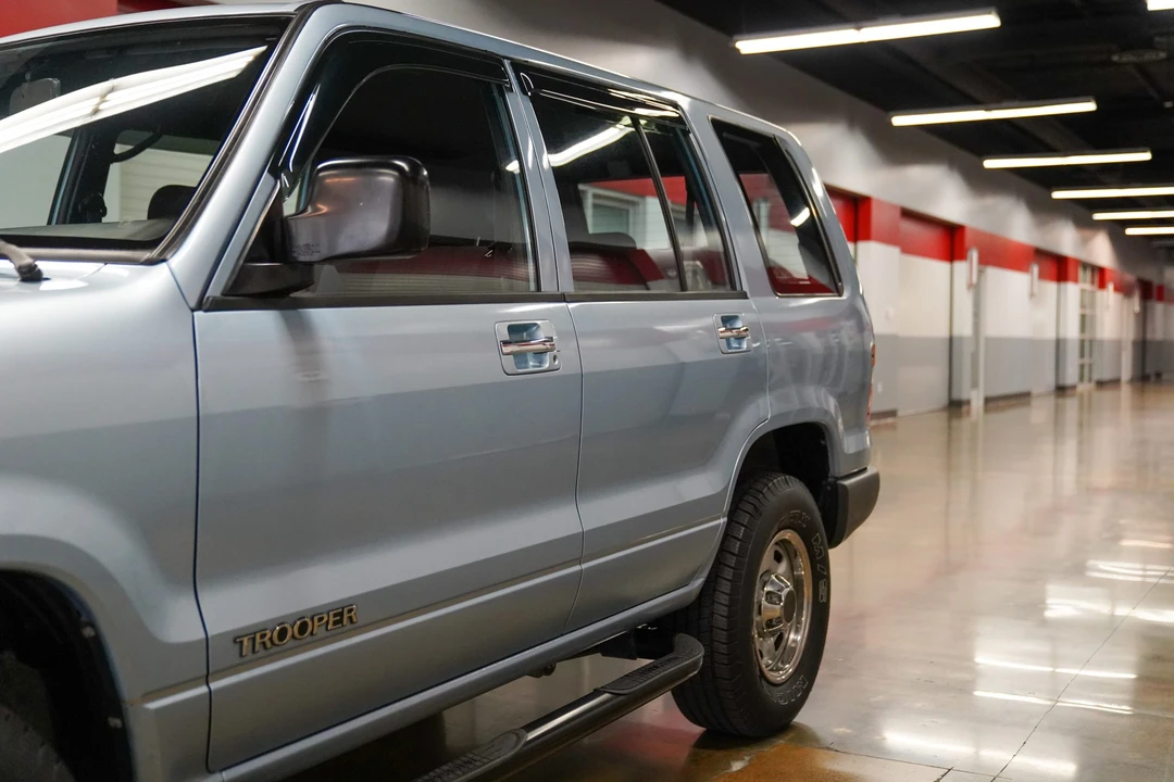 1992 Isuzu Trooper - Image 26 of 31