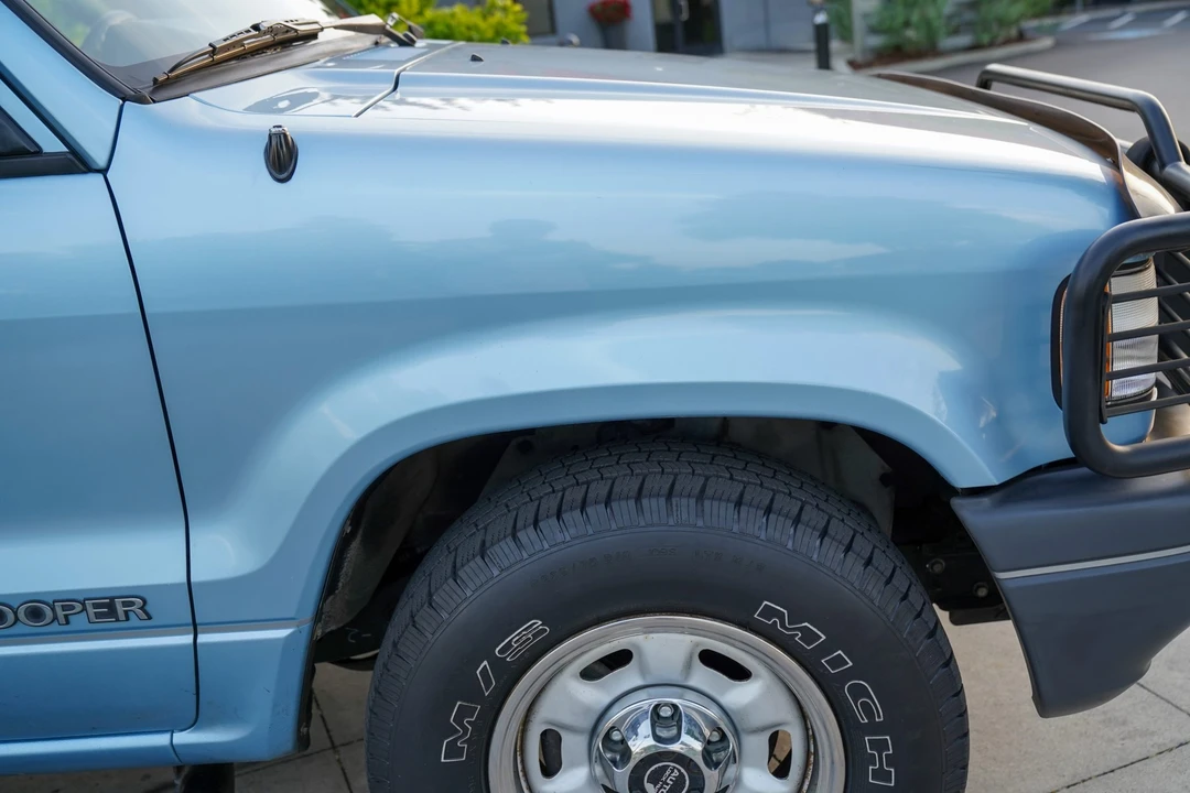 1992 Isuzu Trooper - Image 24 of 31