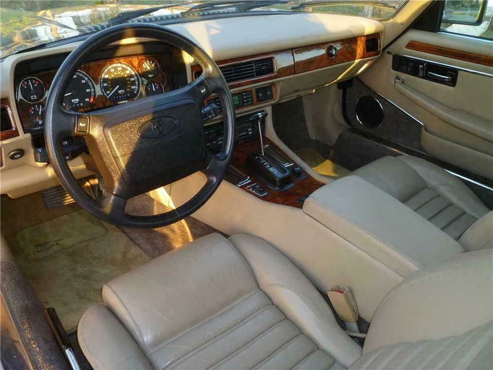 1992 Jaguar XJS Convertible - Image 4 of 5