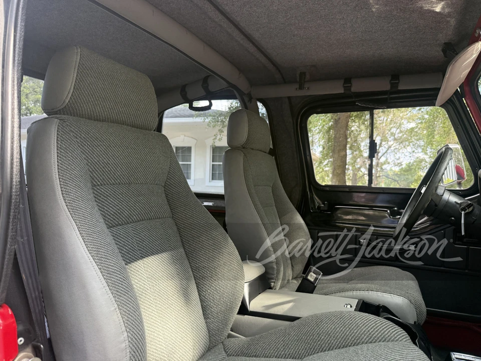 1992 Jeep YJ Wrangler - Image 16 of 27