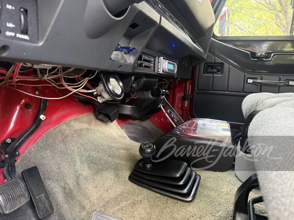 1992 Jeep YJ Wrangler - Image 9 of 27