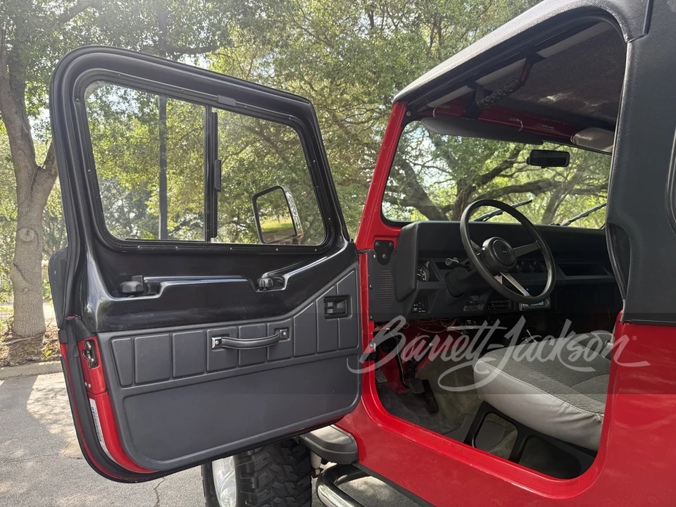 1992 Jeep YJ Wrangler - Image 12 of 27