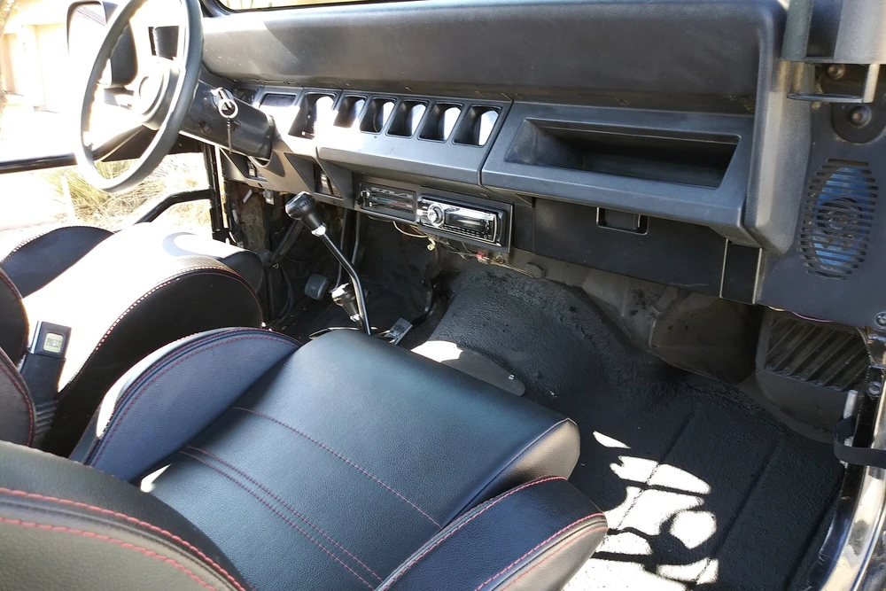 1992 Jeep YJ Wrangler - Image 4 of 5