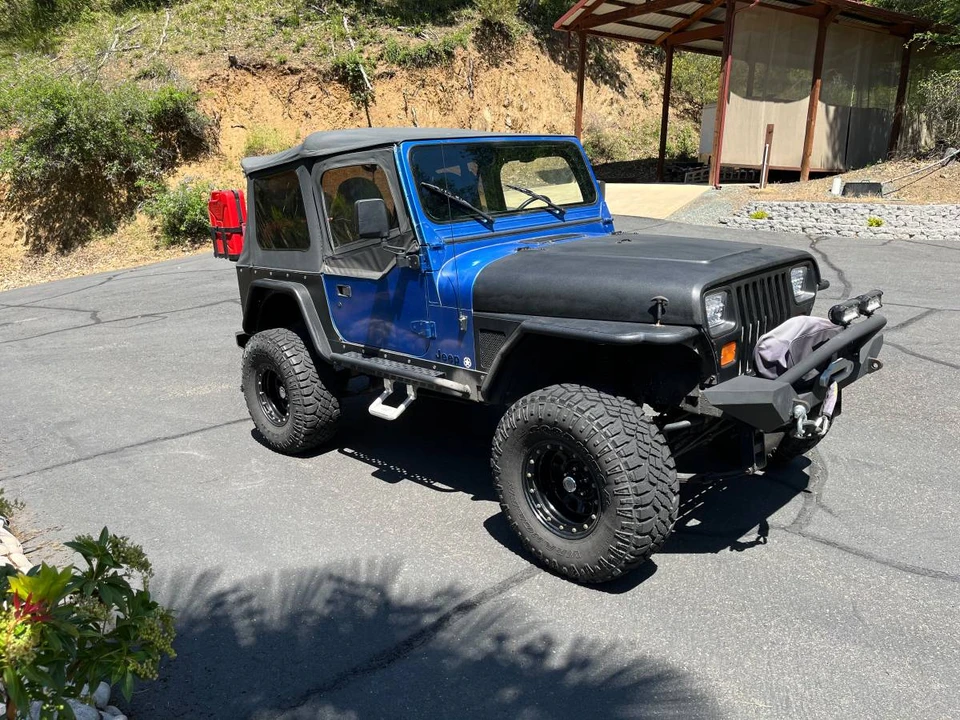 1992 Jeep YJ Wrangler - Image 3 of 4