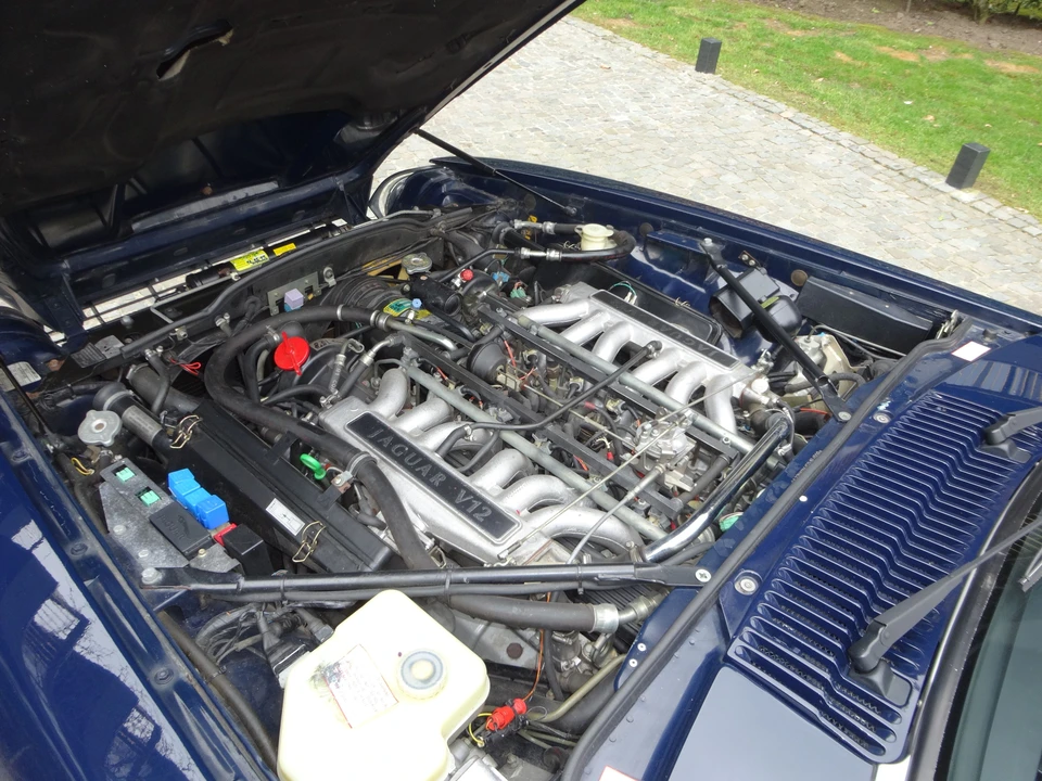 1992 Jaguar XJS Facelift V12 - Image 11 of 12