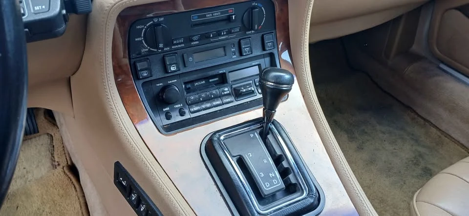 1992 Jaguar XJ Series 3 - Image 9 of 11