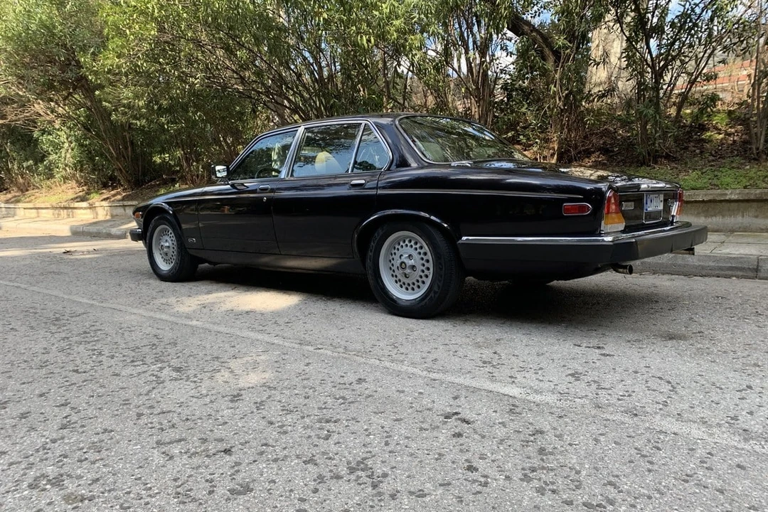 1992 Jaguar XJ Series 3 - Image 8 of 30