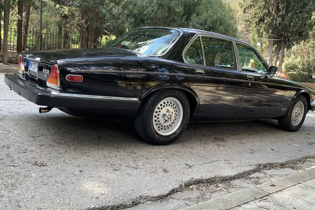 1992 Jaguar XJ Series 3 - Image 17 of 30