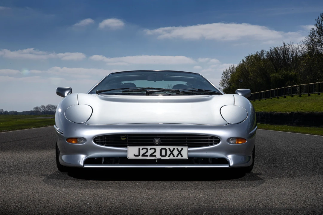 1992 Jaguar XJ220 - Image 20 of 31