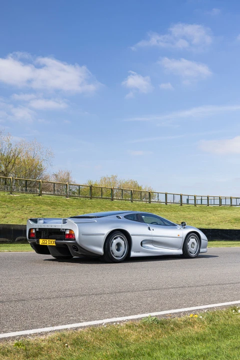1992 Jaguar XJ220 - Image 25 of 31