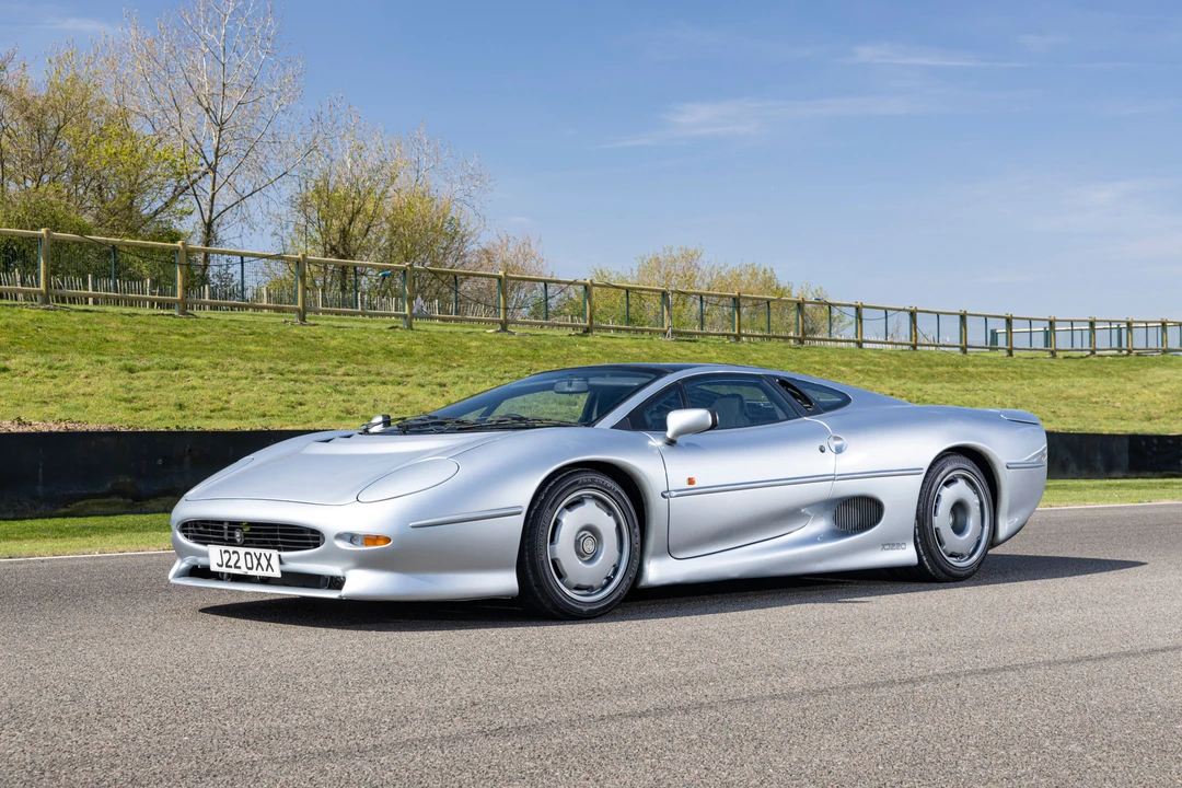 1992 Jaguar XJ220 - Image 23 of 31