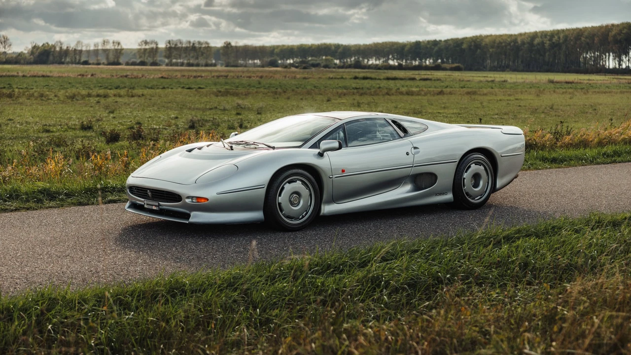 1992 Jaguar XJ220 - Image 29 of 31
